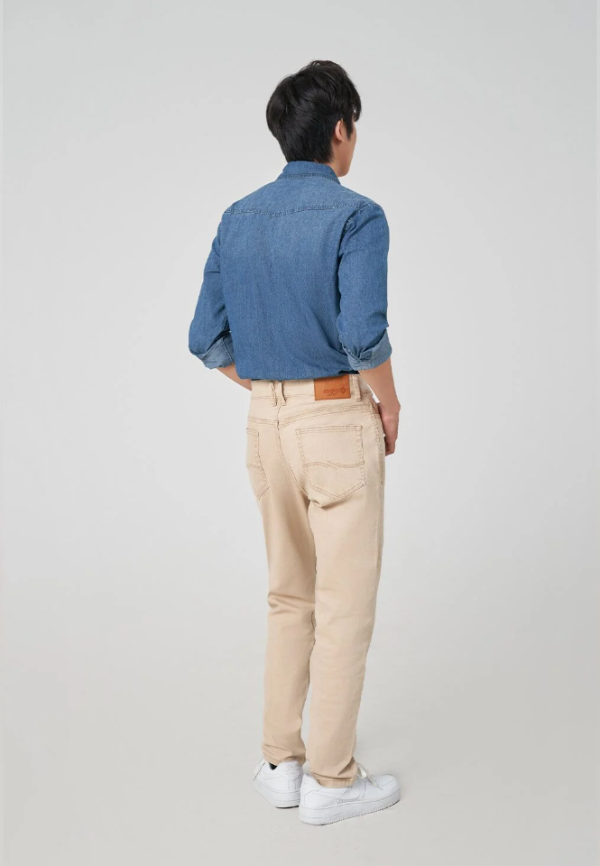 Men’s Straight Fit Kaki Pants HVNGVN9