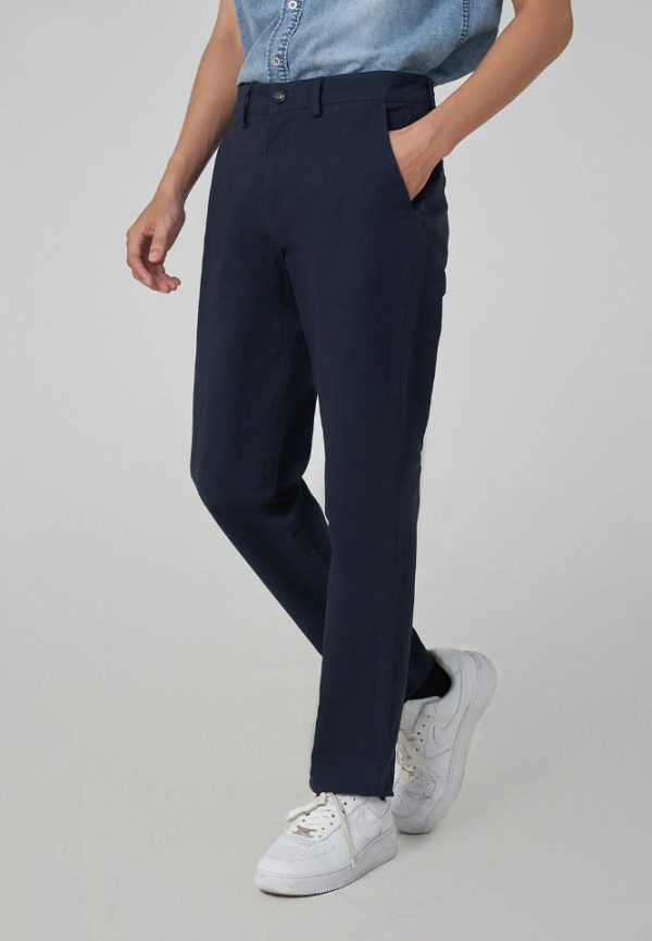 Men’s Straight Fit Kaki Pants HVNGVN4