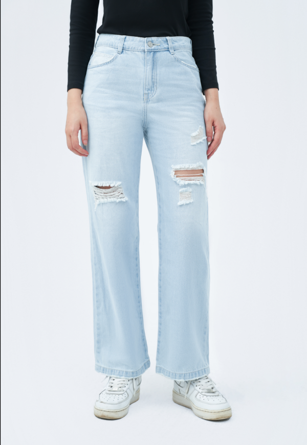 Women’s Ripped Straight Leg Jeans WHVNGVN6