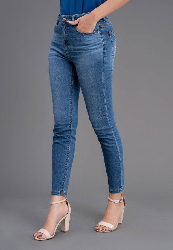 Women’s Slim Fit Jeans WHVNGVN68