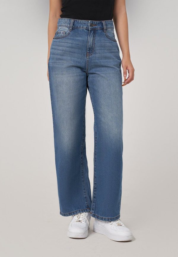 Women’s Straight Fit Jeans WHVNGVN14