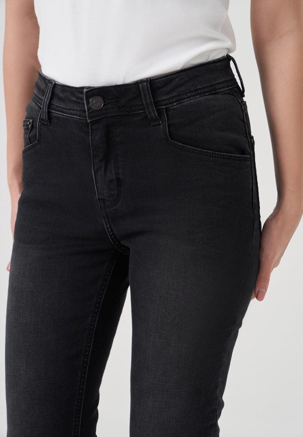 Women’s Flared Jeans WHVNGVN17