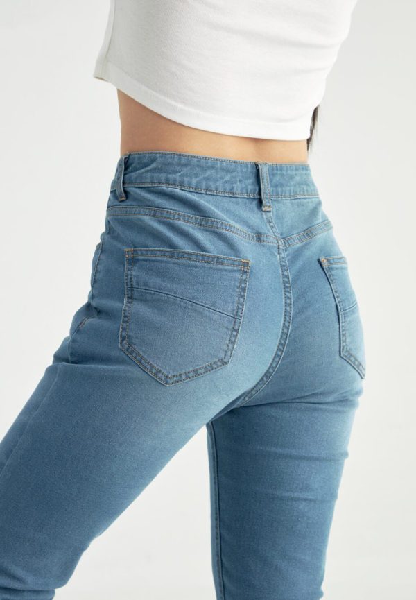 Women’s Stretchy Slim Fit Jeans WHVNGVN48