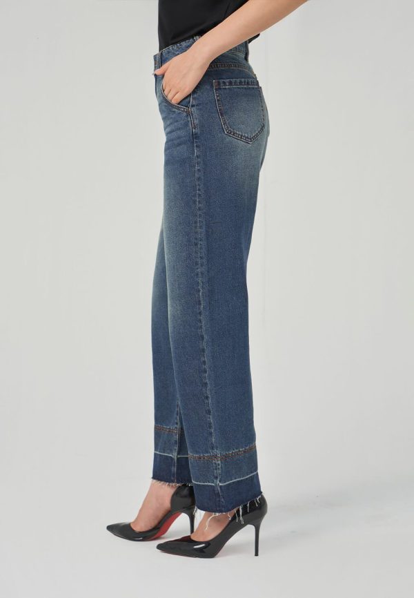 Women’s Straight Fit Jeans WHVNGVN12