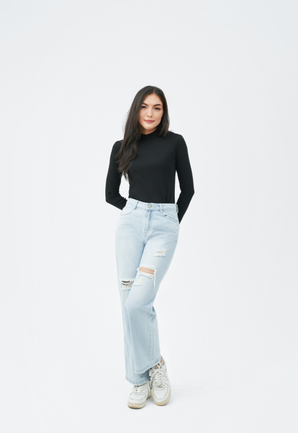 Women’s Ripped Straight Leg Jeans WHVNGVN6