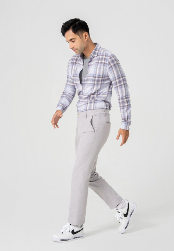 Men’s Straight Fit Kaki Pants HVNGVN30