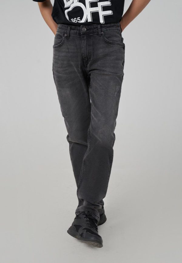 Men’s Straight Fit Jeans HVNGVN8