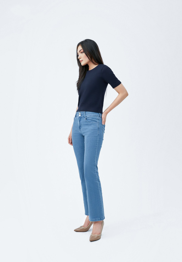 Women’s Flared Jeans WHVNGVN4