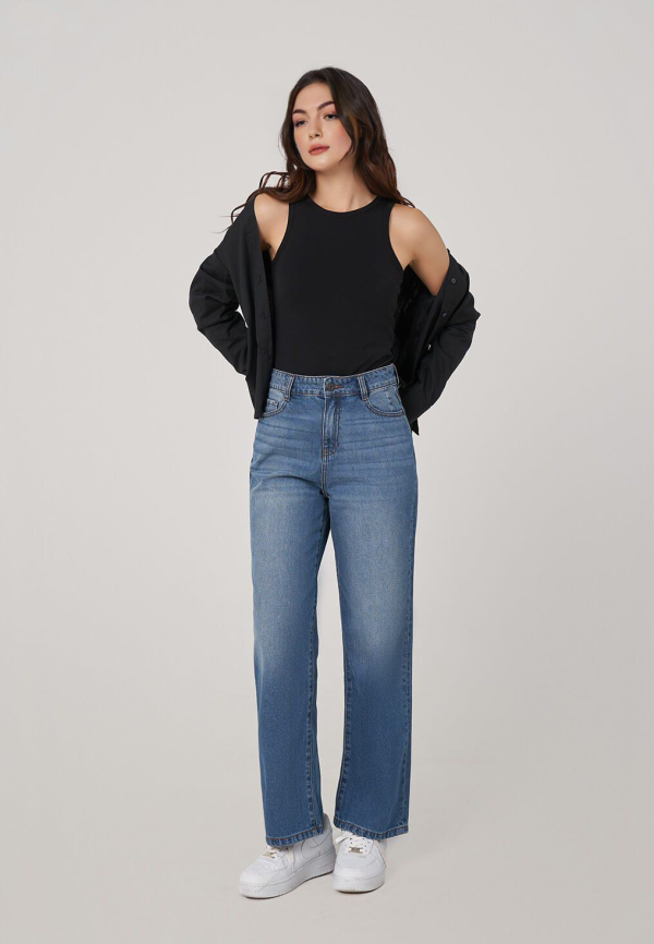 Women’s Straight Fit Jeans WHVNGVN14