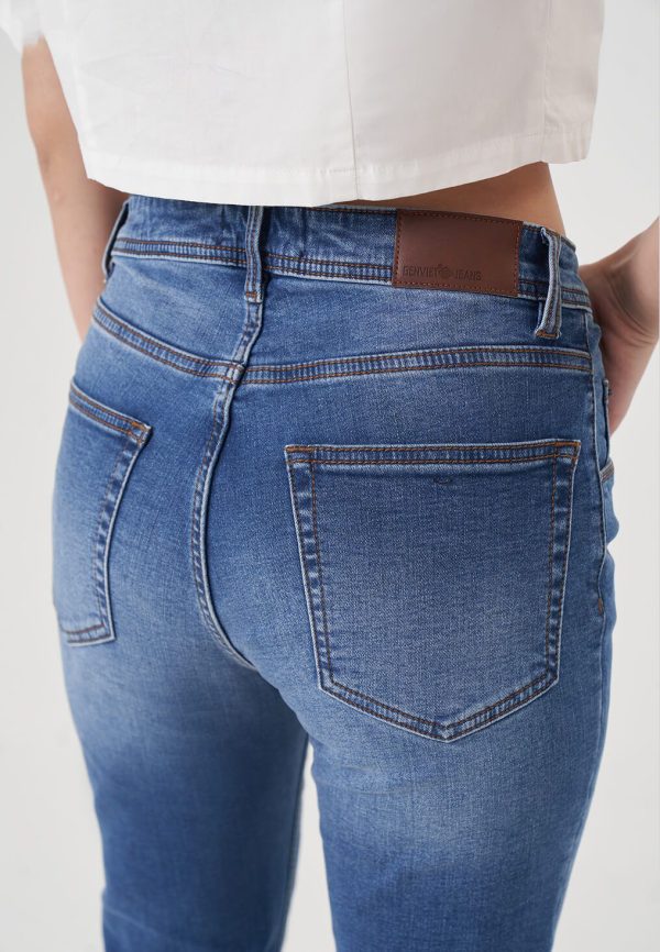 Women’s Flared Jeans WHVNGVN17