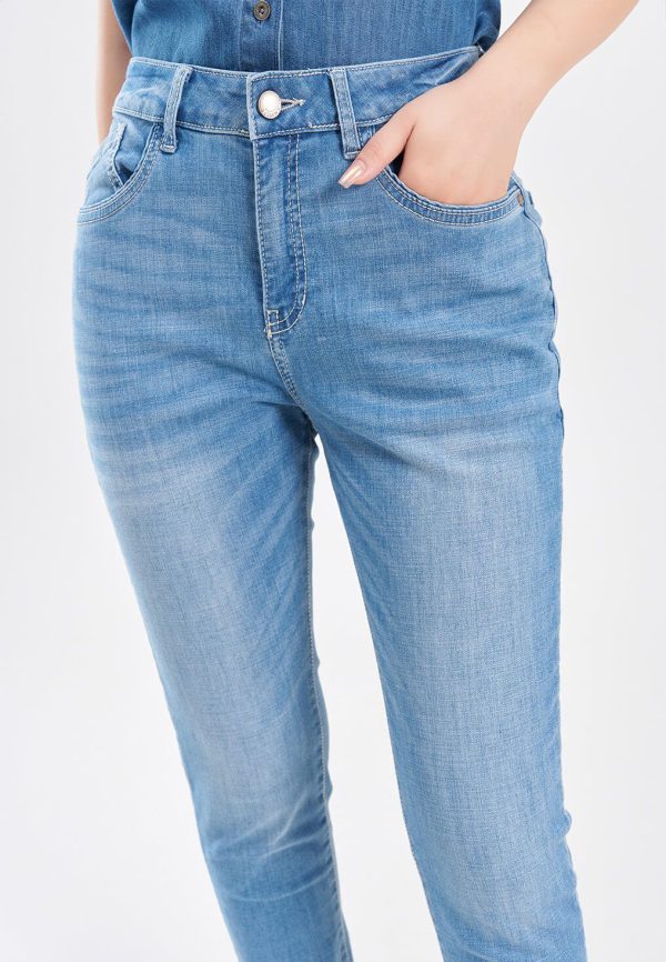 Women’s Slim Fit Jeans WHVNGVN13