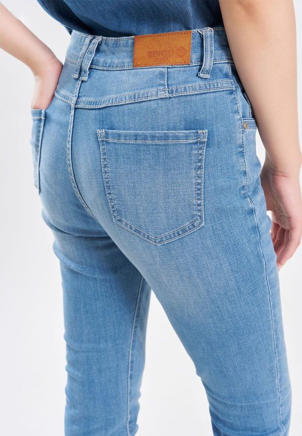 Women’s Slim Fit Jeans WHVNGVN13