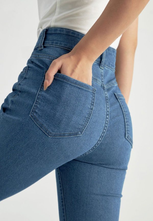 Women’s Flared Jeans WHVNGVN42