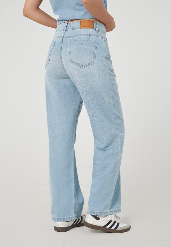 Women’s Straight Fit Jeans WHVNGVN14