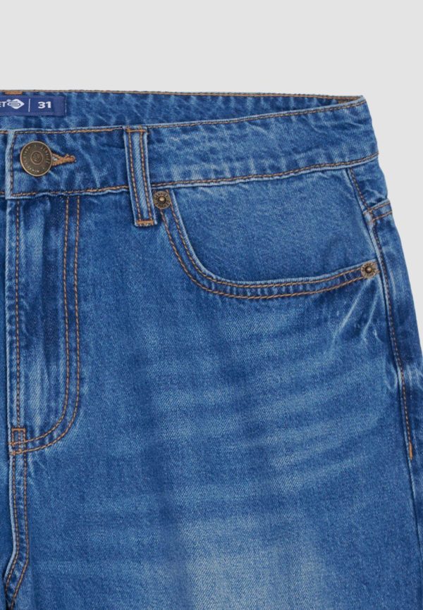 Men’s Straight Fit Short Jeans SMHVNGVN9